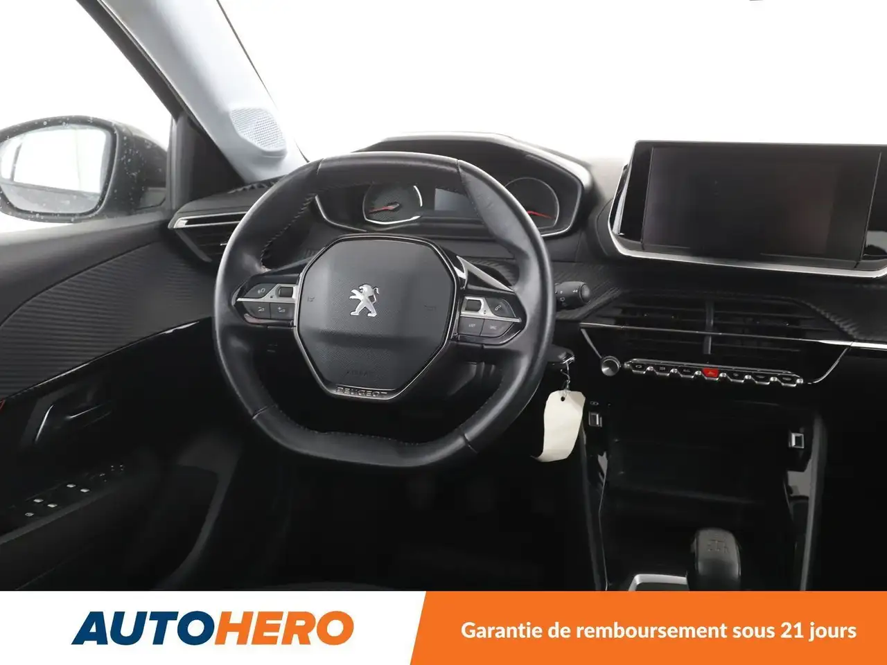 Peugeot 208 208 — photo 13