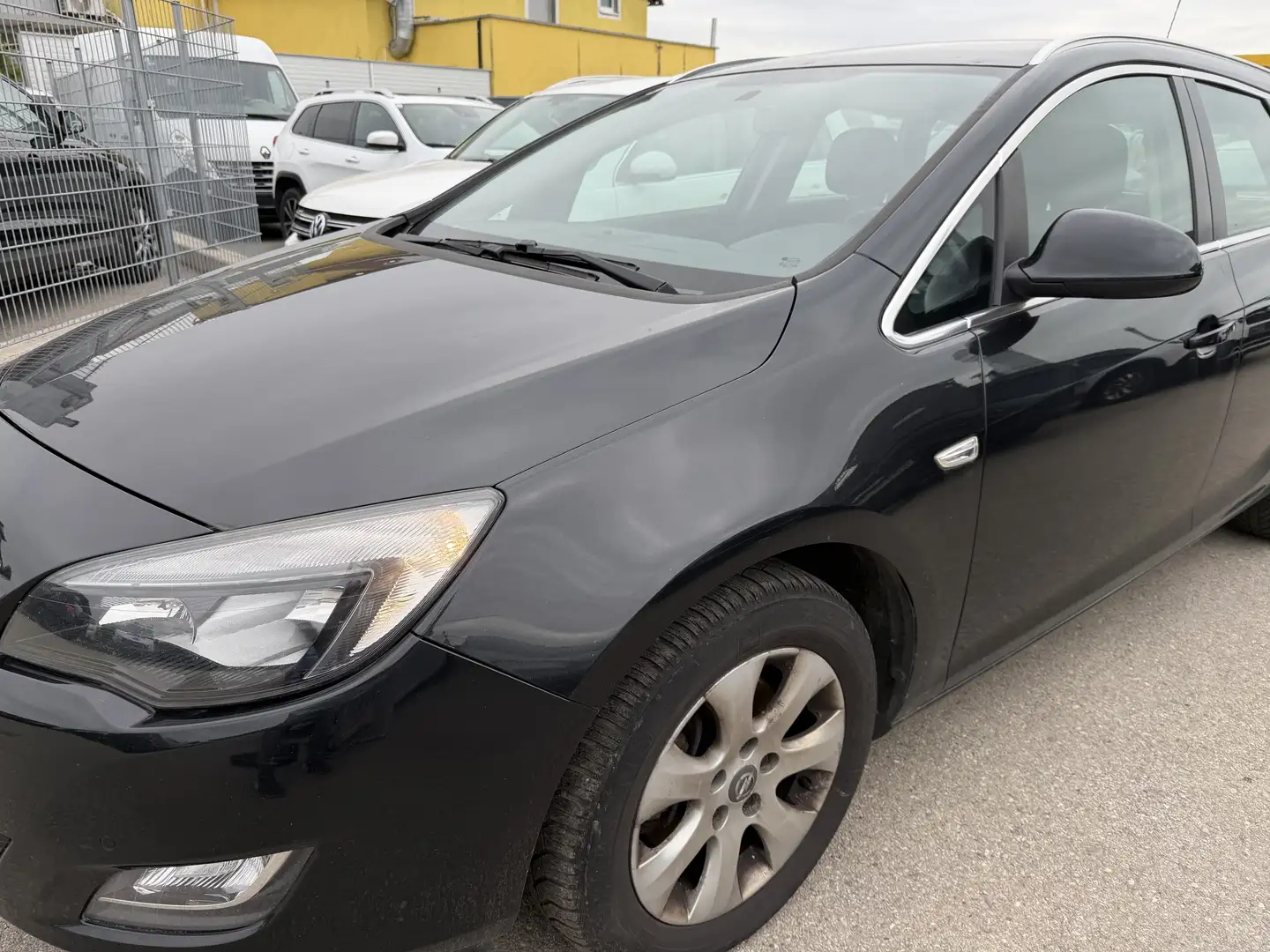 Opel Astra Astra ST 1,7 Ecotec CDTI Sport Start/Stop Sport Schwarz - 1