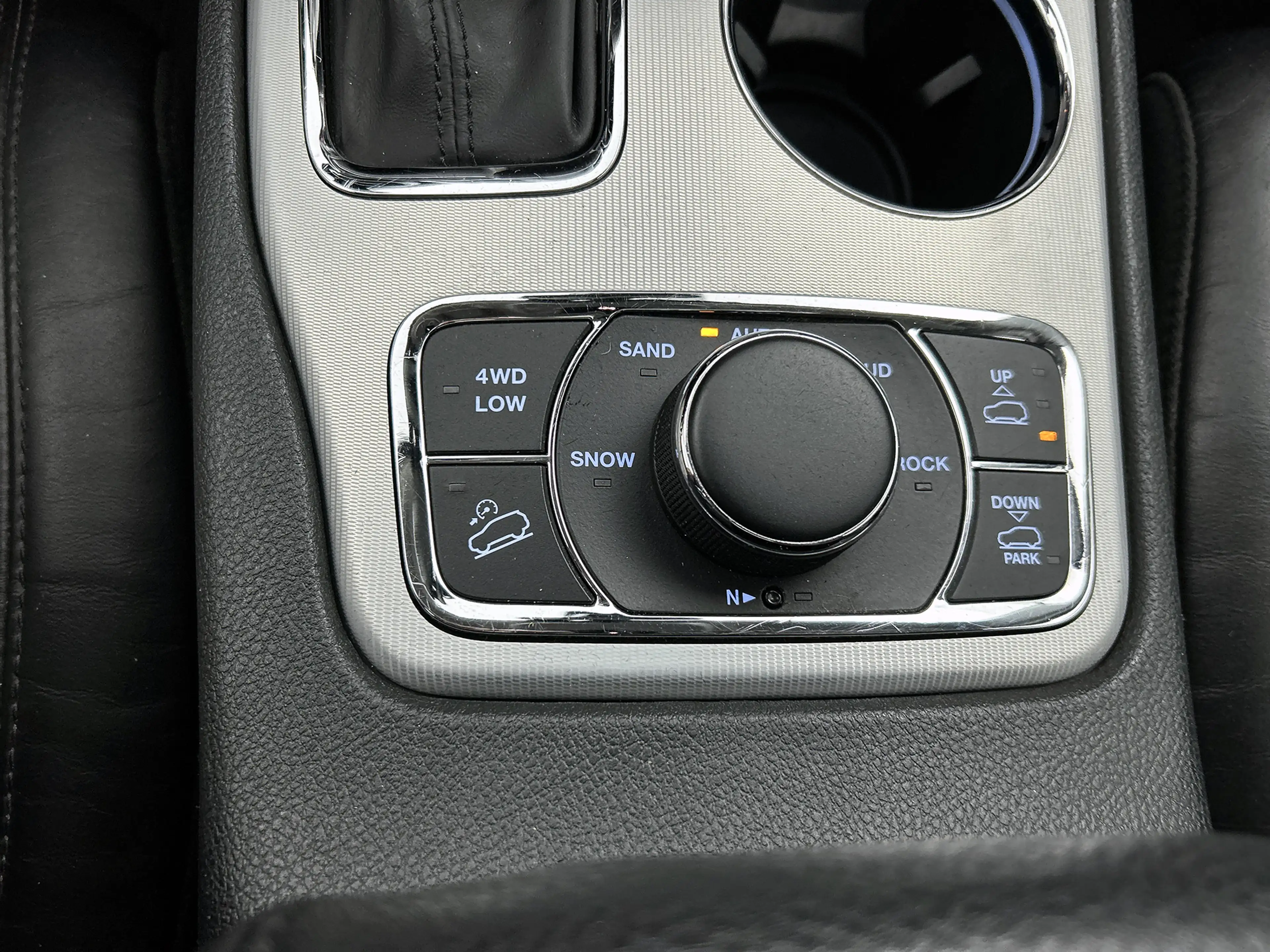 Jeep Grand Cherokee 3.0 CRD Summit Trekhaak, Pano, Carplay — photo 14