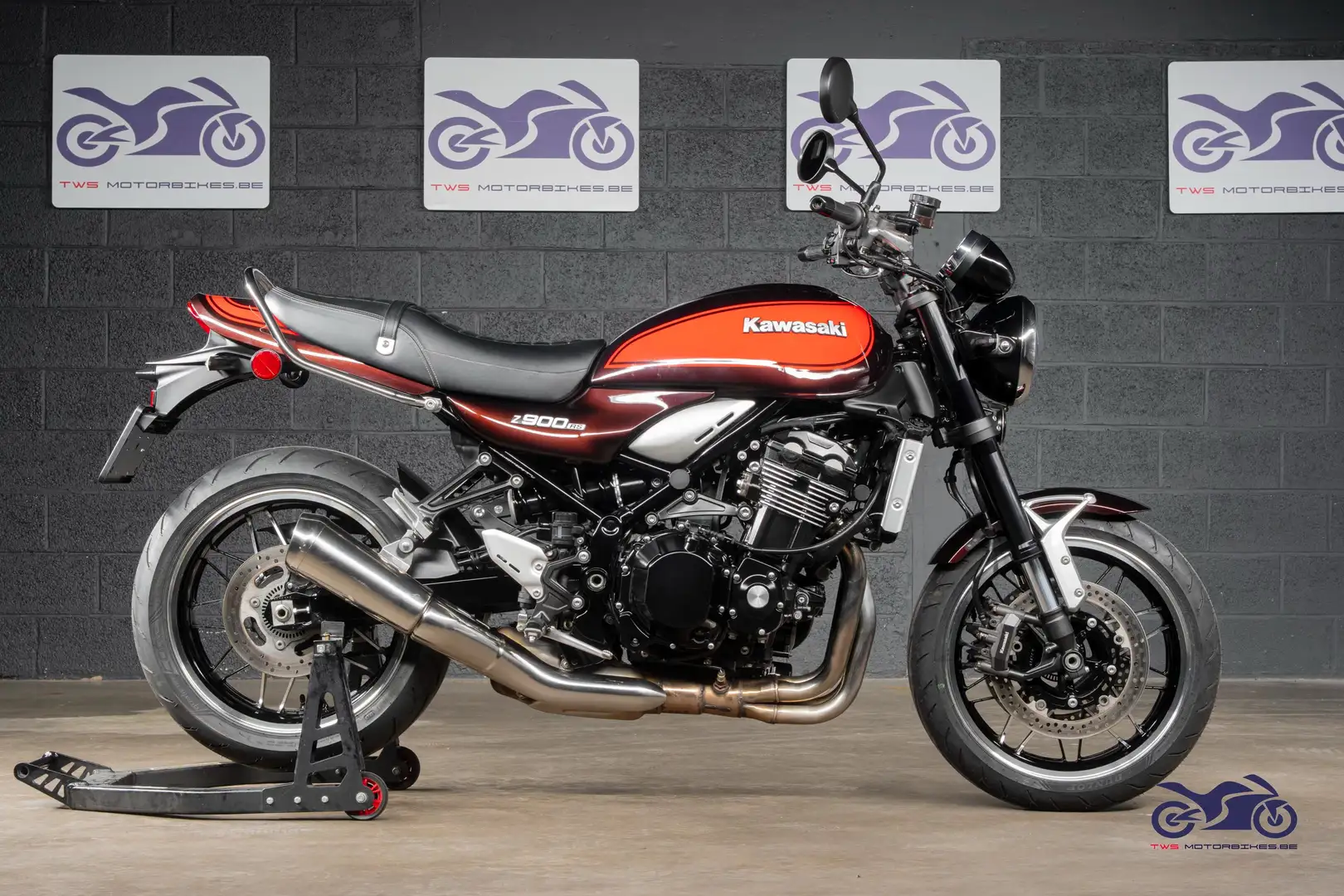 Kawasaki Z900RS Bruin - 1