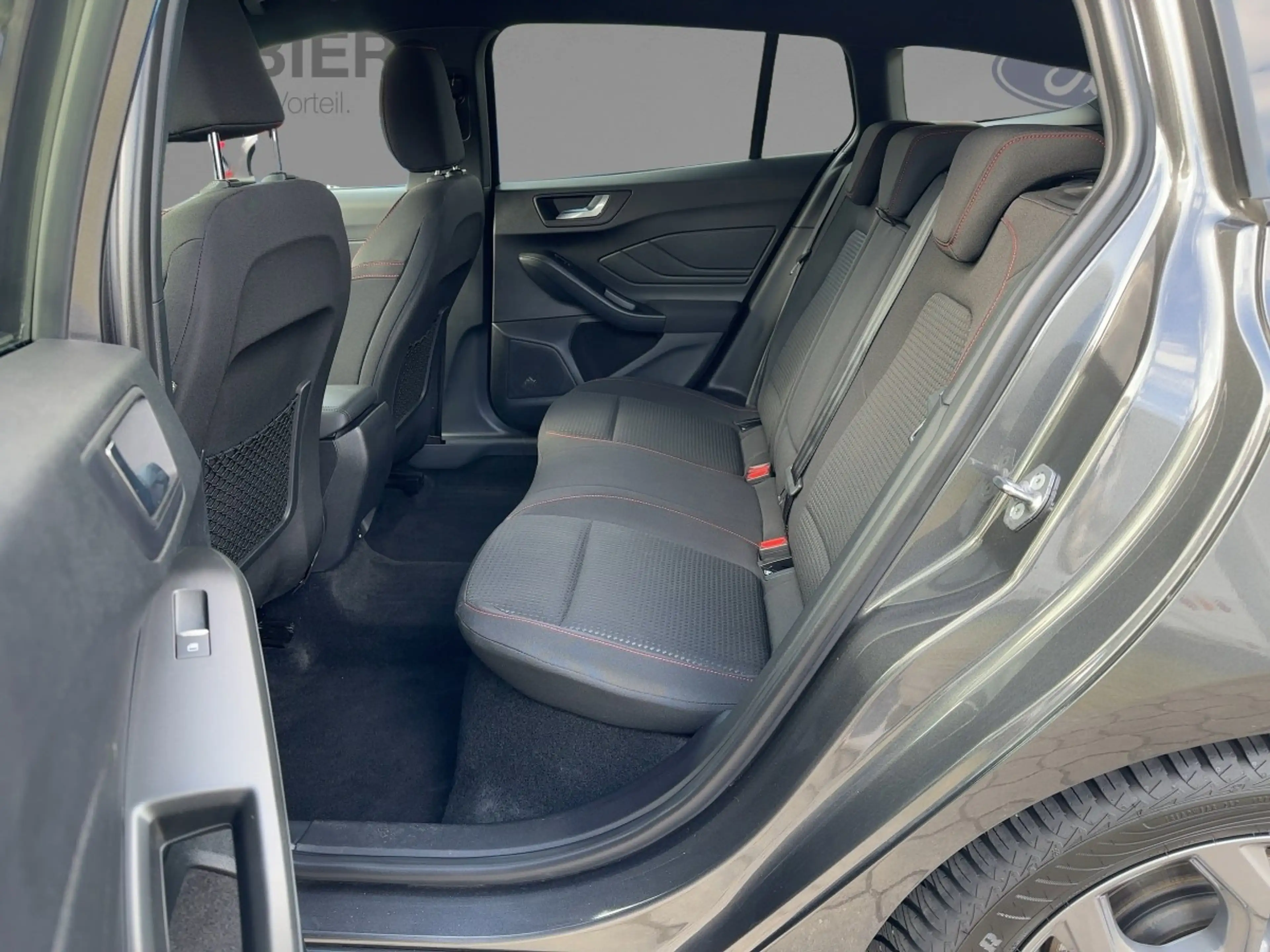 Ford Focus ST-Line LED+AHK+Navi+Kamera+Winterpaket — photo 15