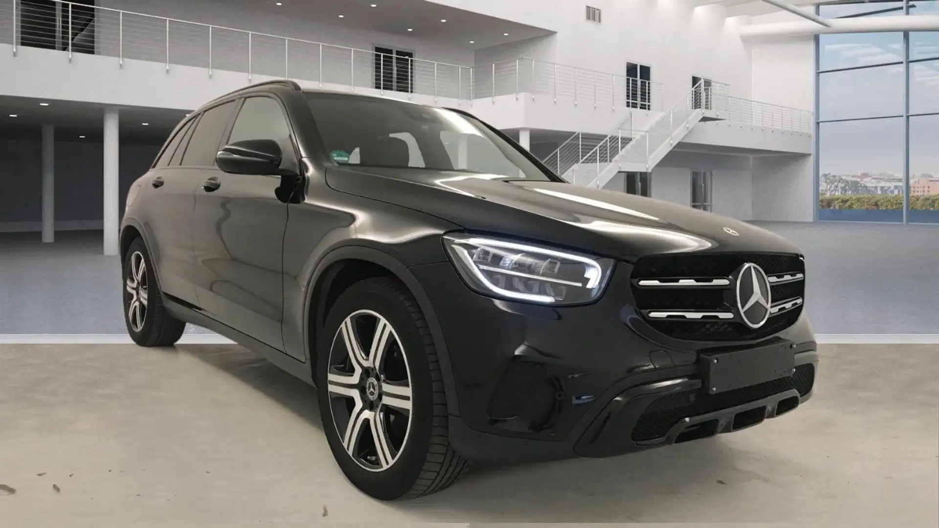 Mercedes-Benz GLC 200 4Matic LED AHK Night-Paket 19Zoll Schwarz - 1