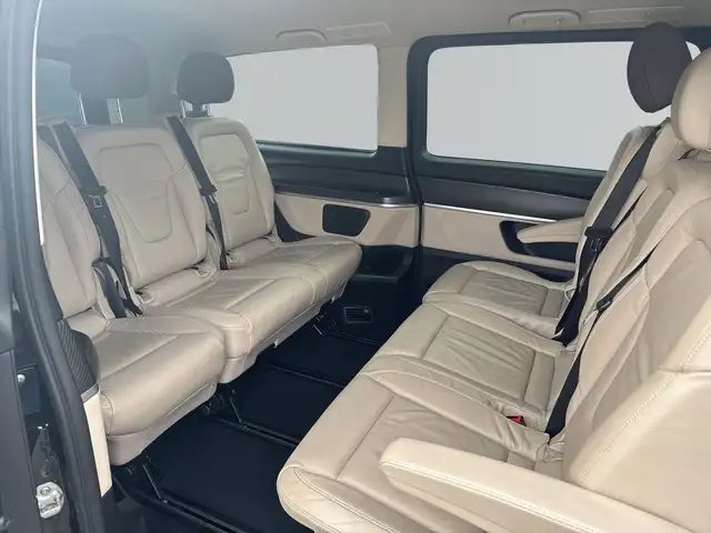 Mercedes-Benz 250 view 11