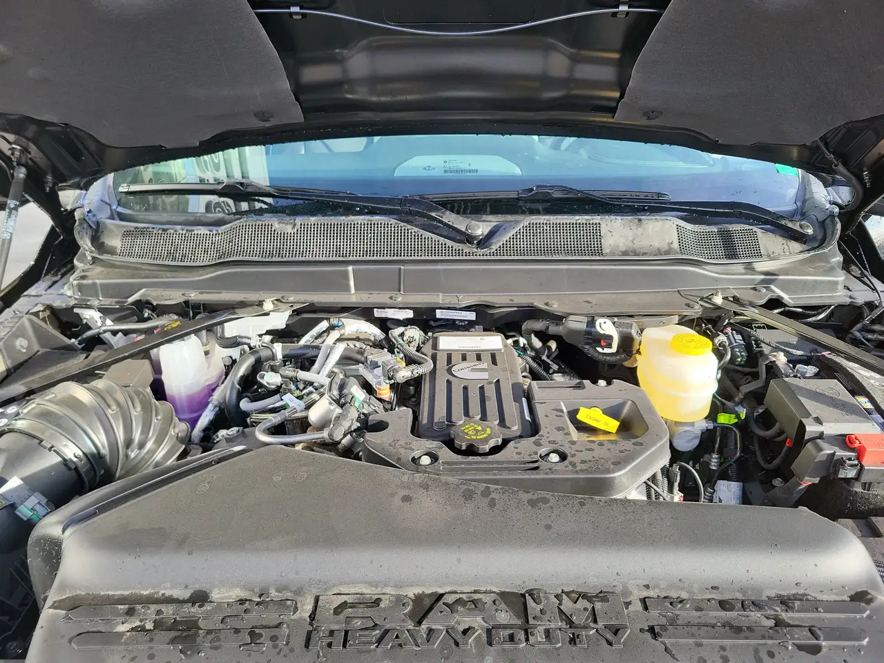 RAM 3500 снимка RAM 3500