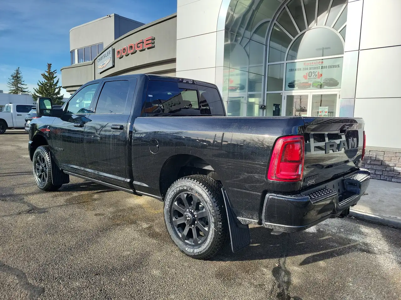 RAM 3500 снимка RAM 3500