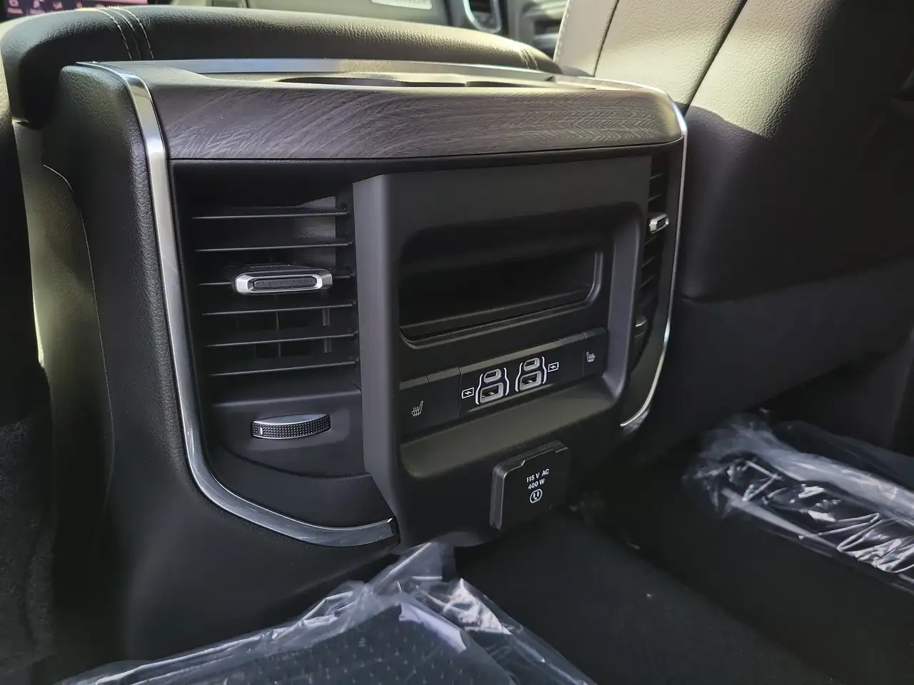 RAM 3500 снимка RAM 3500