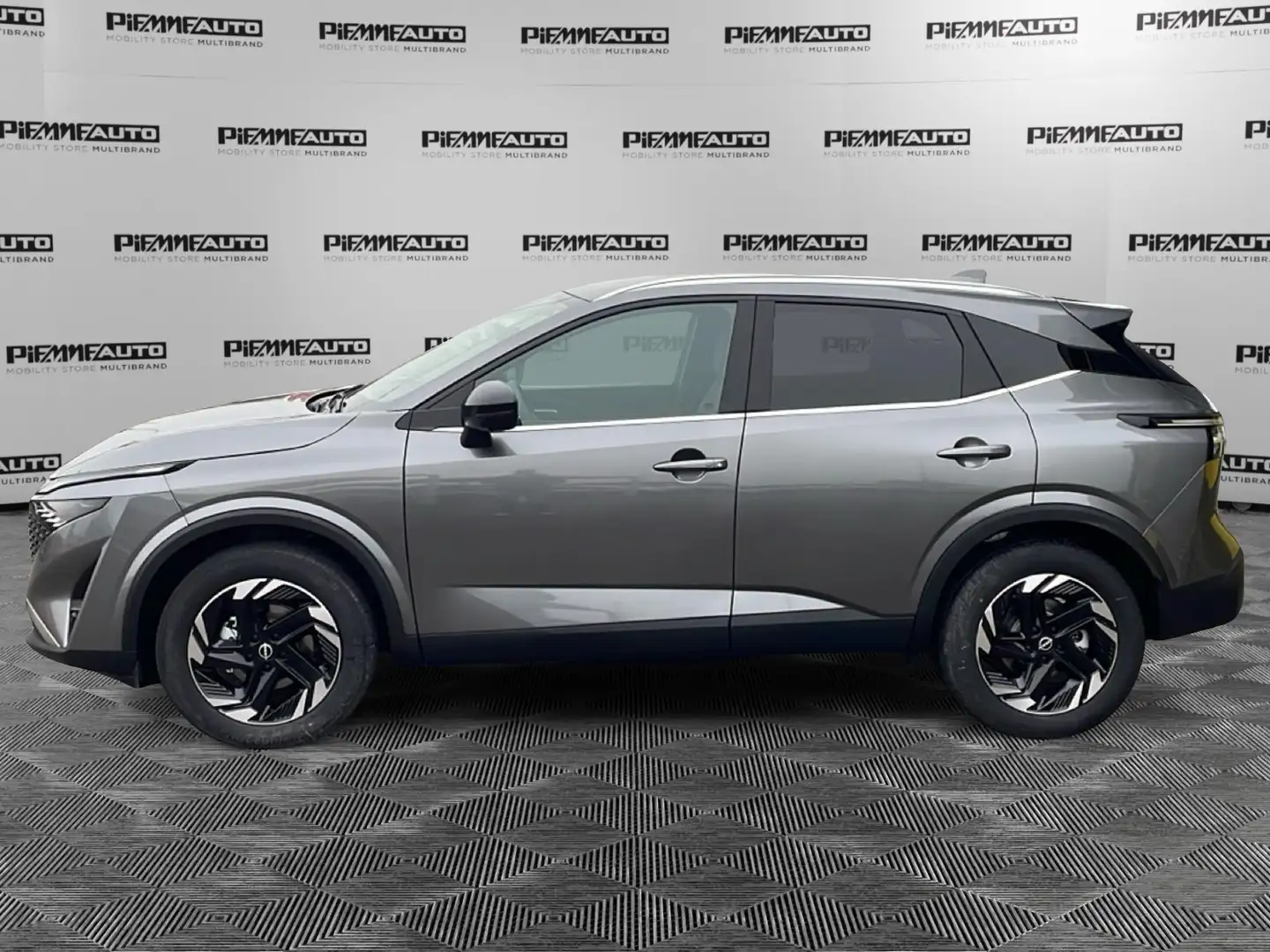 Nissan Qashqai Qashqai MHEV 158 CV Xtronic N-Connecta Grau - 2