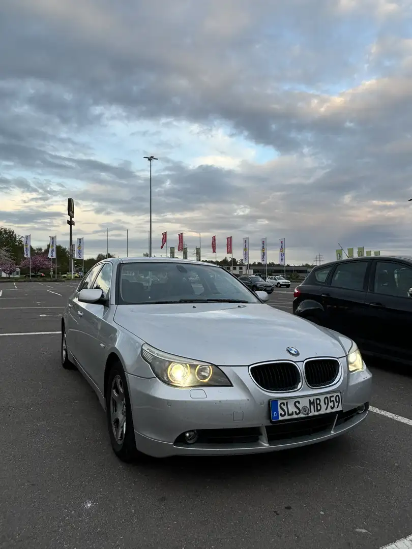 BMW 525 525d - 1