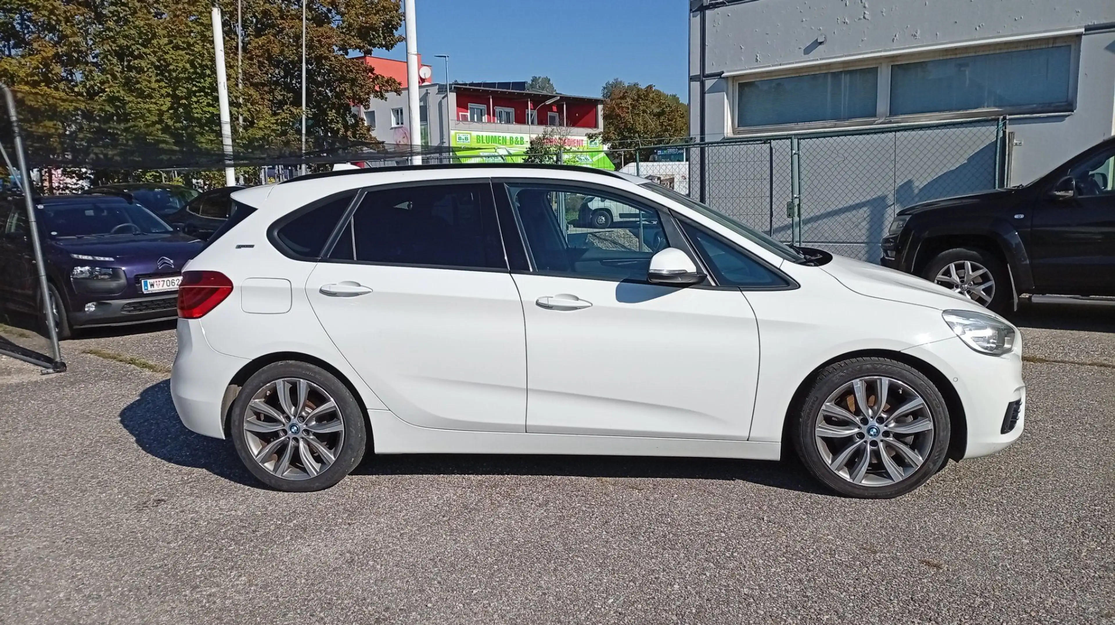 BMW 225 Active Tourer - 225xe Sport Line — photo 4