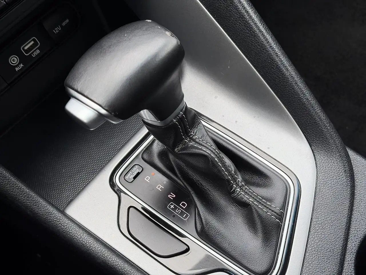 Kia Niro снимка Kia Niro