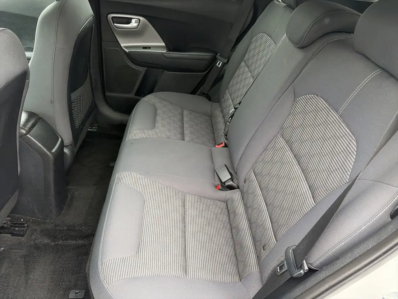 Kia Niro снимка Kia Niro