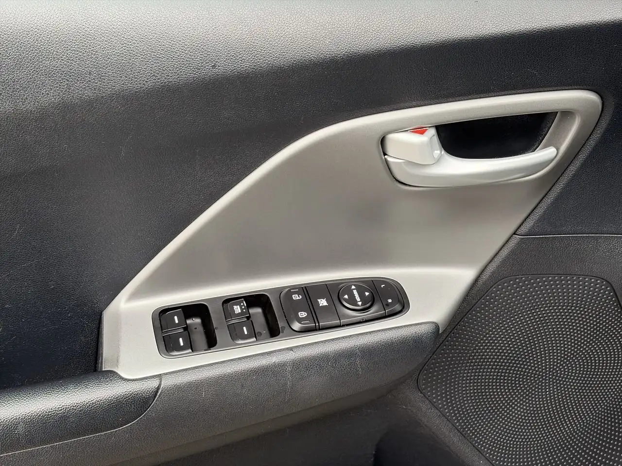 Kia Niro снимка Kia Niro