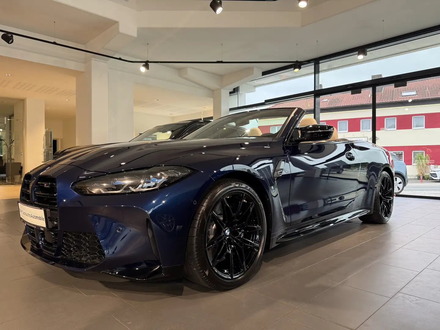 BMW M4 Cabrio INDIVIDUAL Bleu - 2
