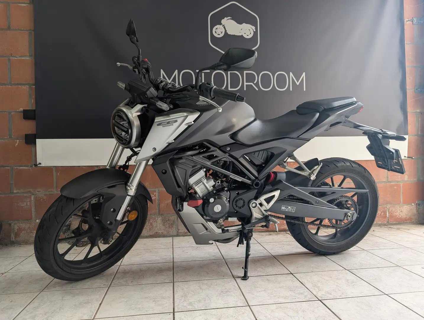 Honda CB 125 R Noir - 1