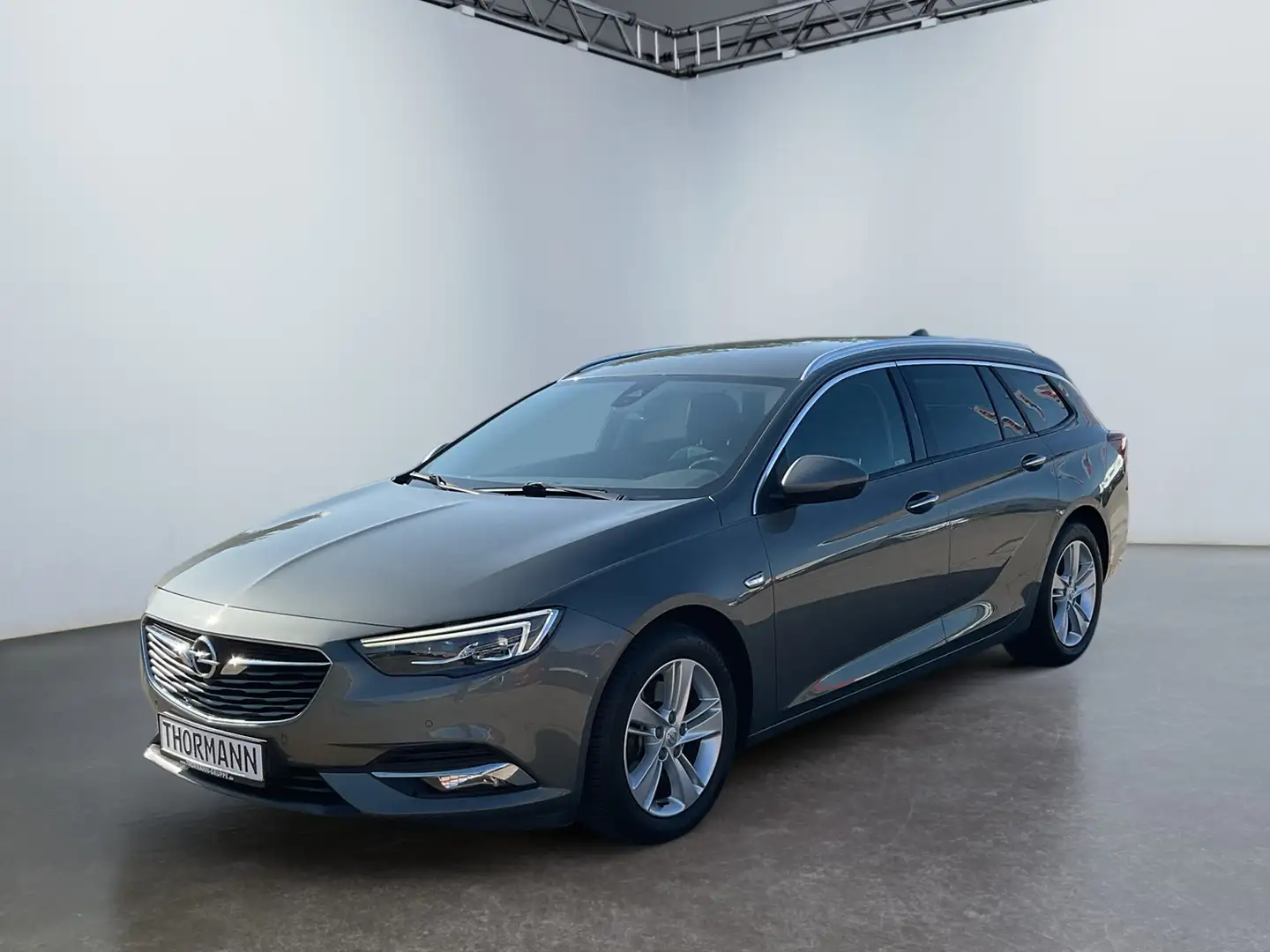 Opel Insignia B Sports Tourer Innovation 1.5 Turbo Gris - 2