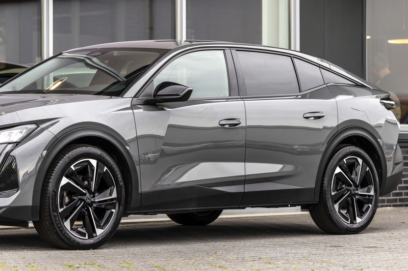 Peugeot 408 1.2 Hybrid 145 e-DCS6 Allure | Camera | NL Auto | — photo 15
