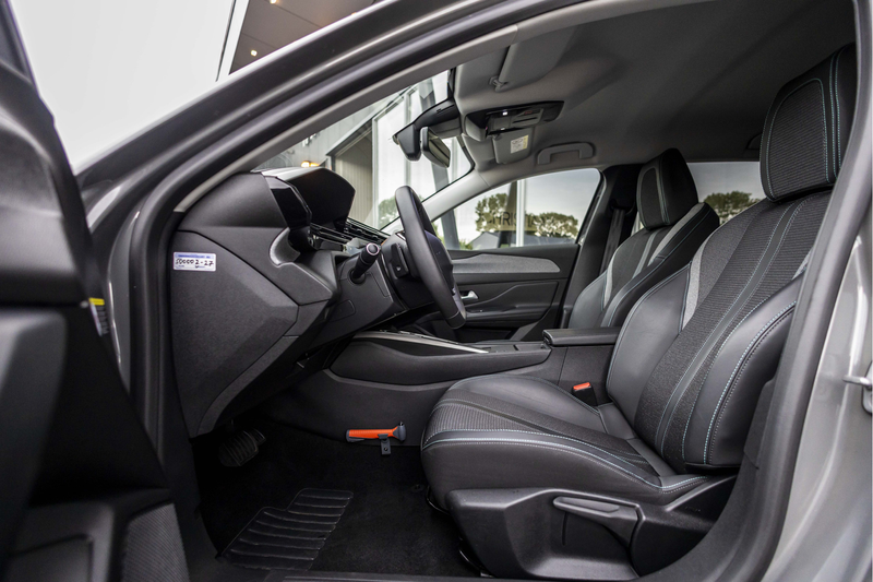 Peugeot 408 1.2 Hybrid 145 e-DCS6 Allure | Camera | NL Auto | — photo 11