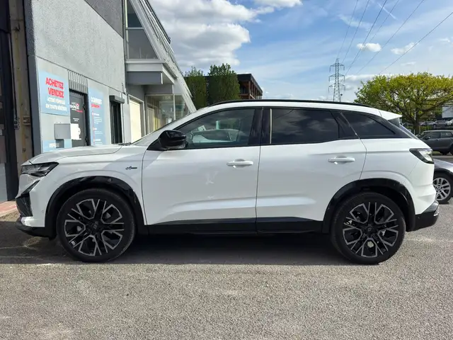 Renault Austral view 4