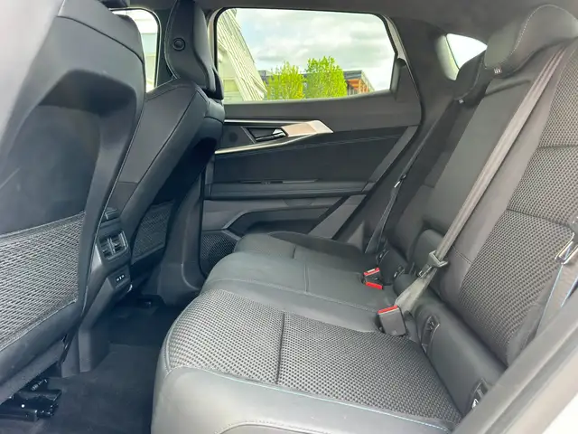 Renault Austral view 12