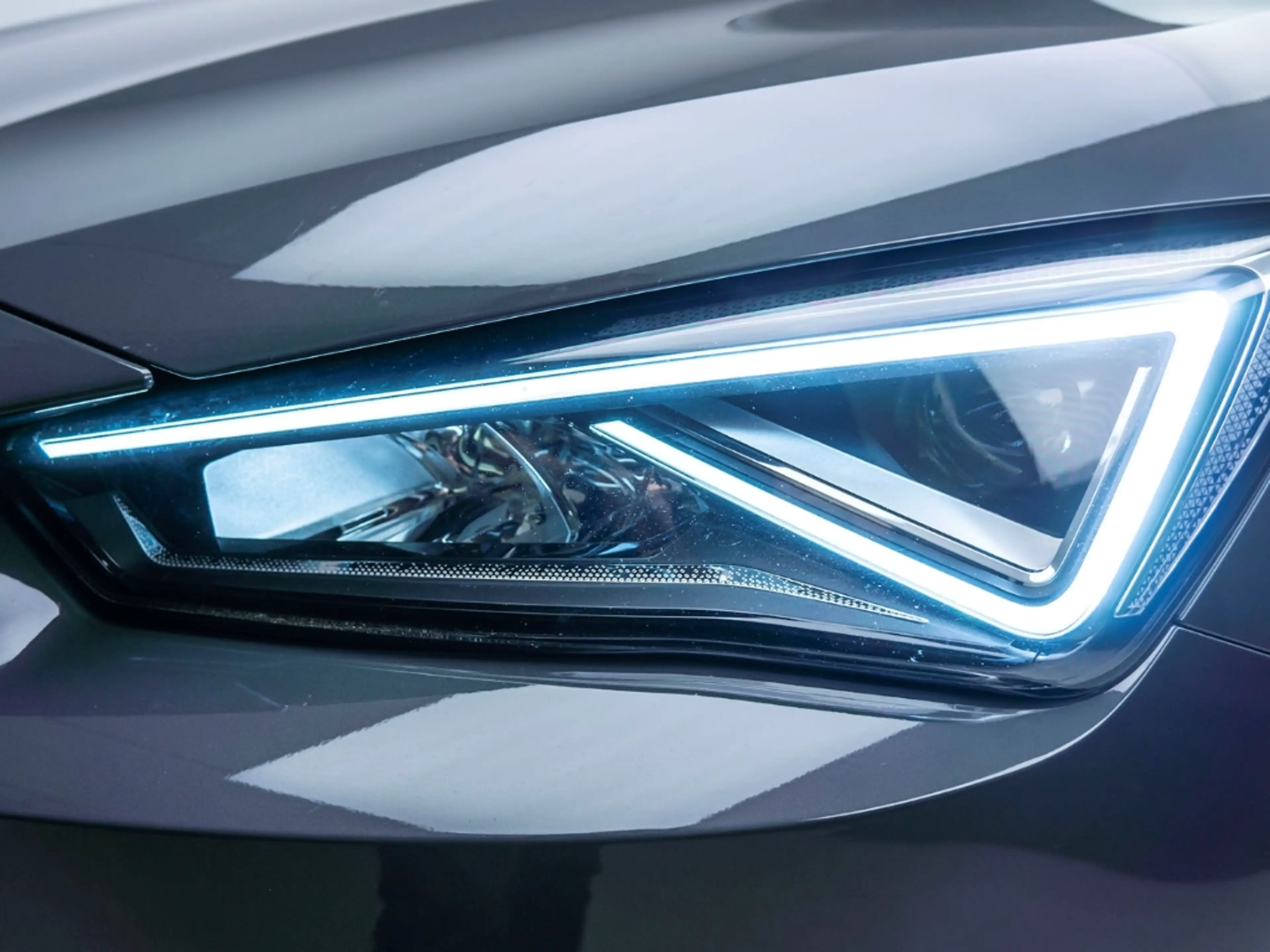 SEAT Tarraco FR e-HYBRID WINTERPAKET AUTOMATIK PDC v+h (GW71) — photo 7