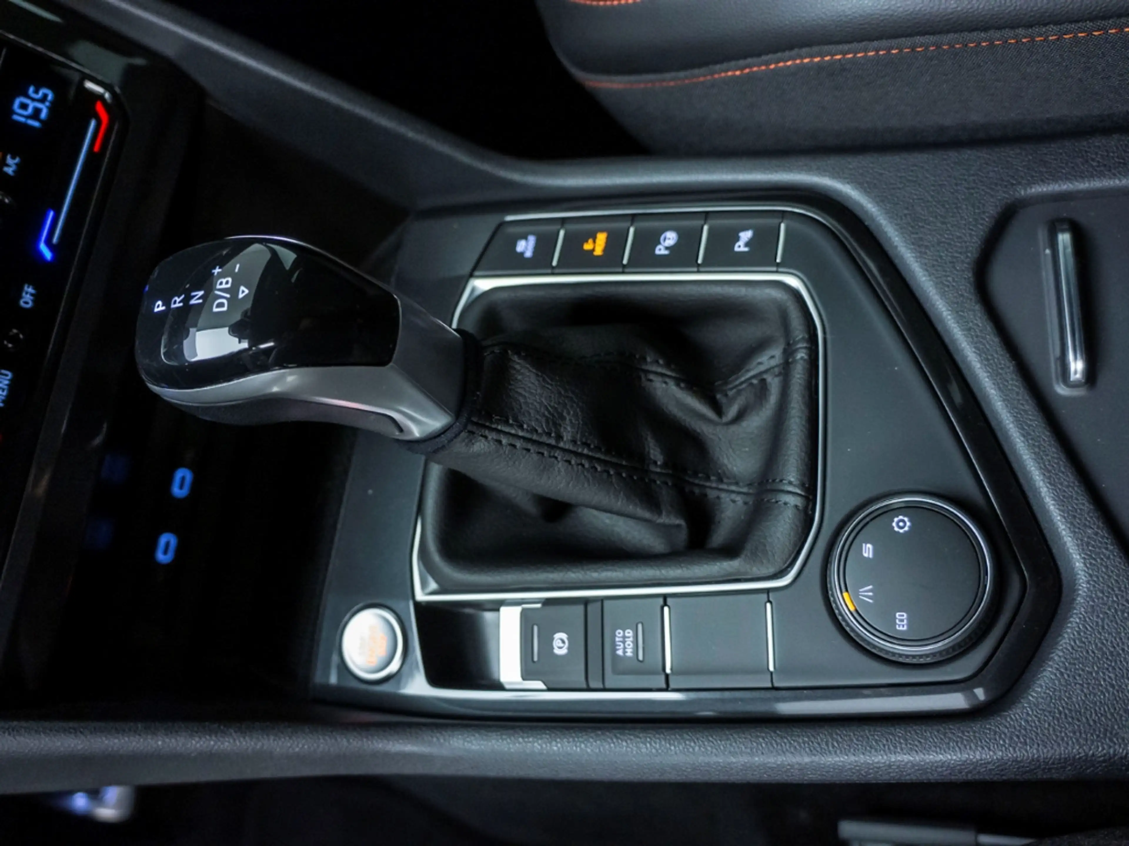 SEAT Tarraco FR e-HYBRID WINTERPAKET AUTOMATIK PDC v+h (GW71) — photo 19