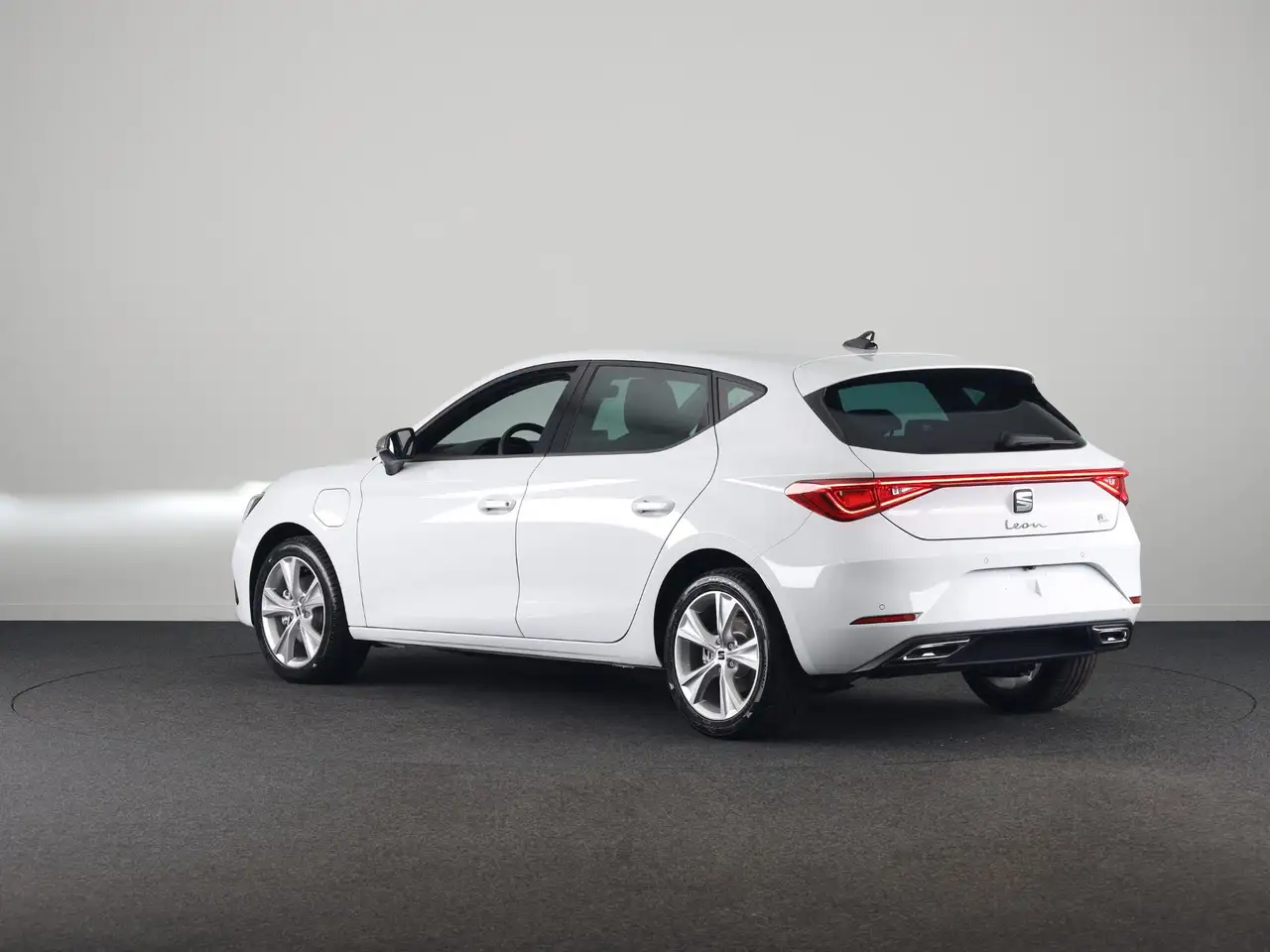 SEAT Leon e-Hybrid 2026