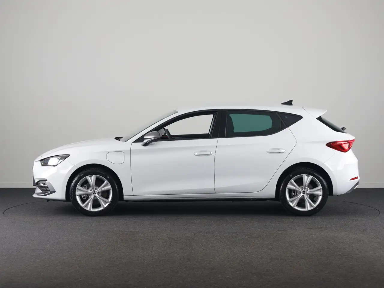 SEAT Leon e-Hybrid 2026