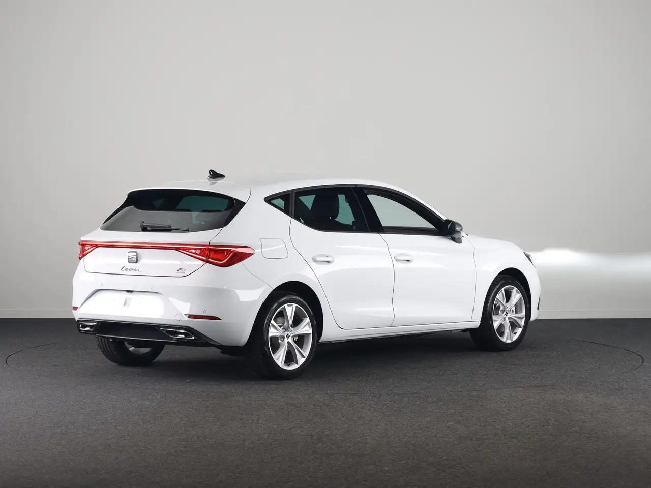SEAT Leon e-Hybrid 2026