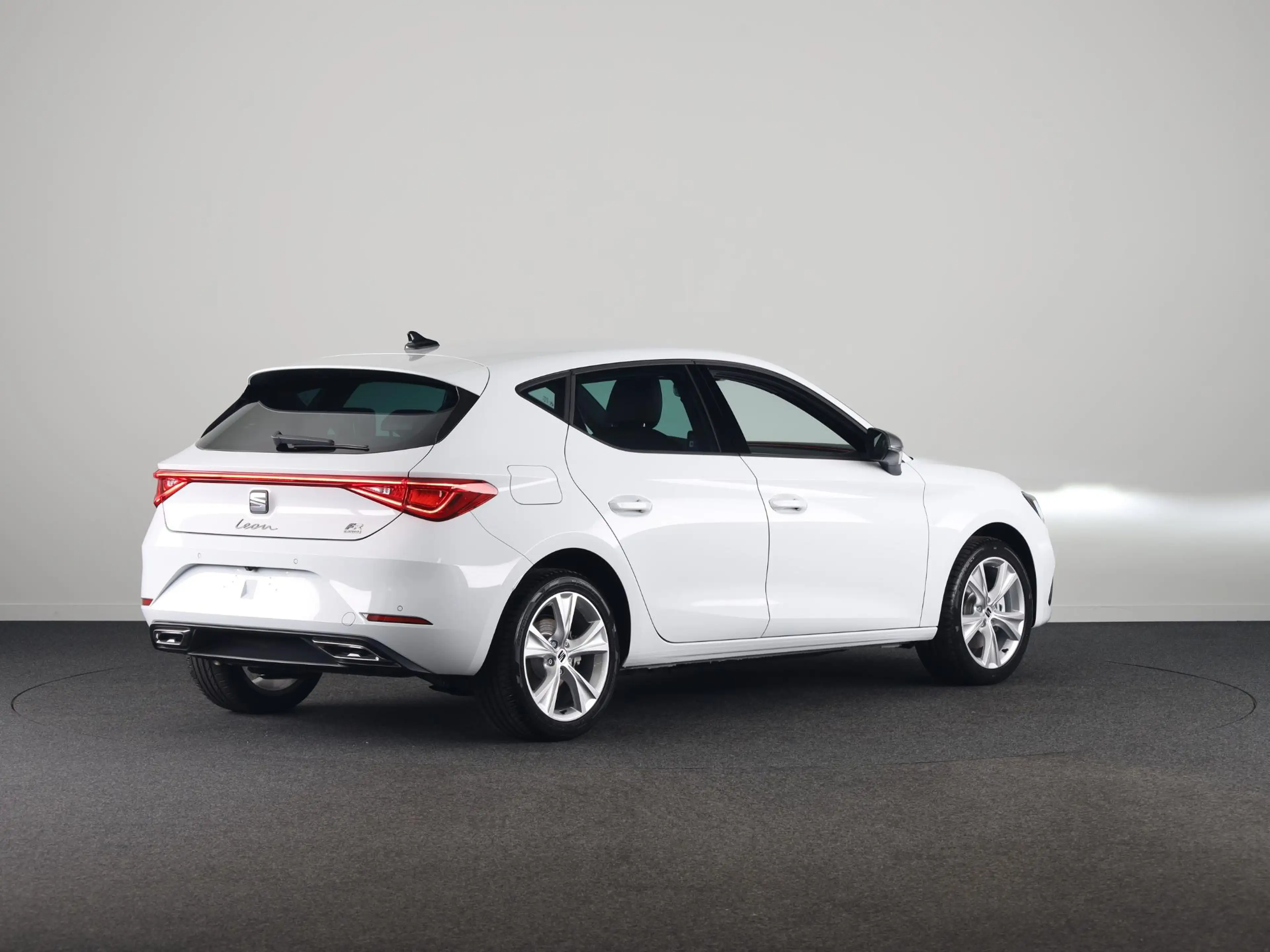 SEAT Leon e-Hybrid 1.5 TSI FR Business | Elektr. Trekhaak | Technolog — photo 5