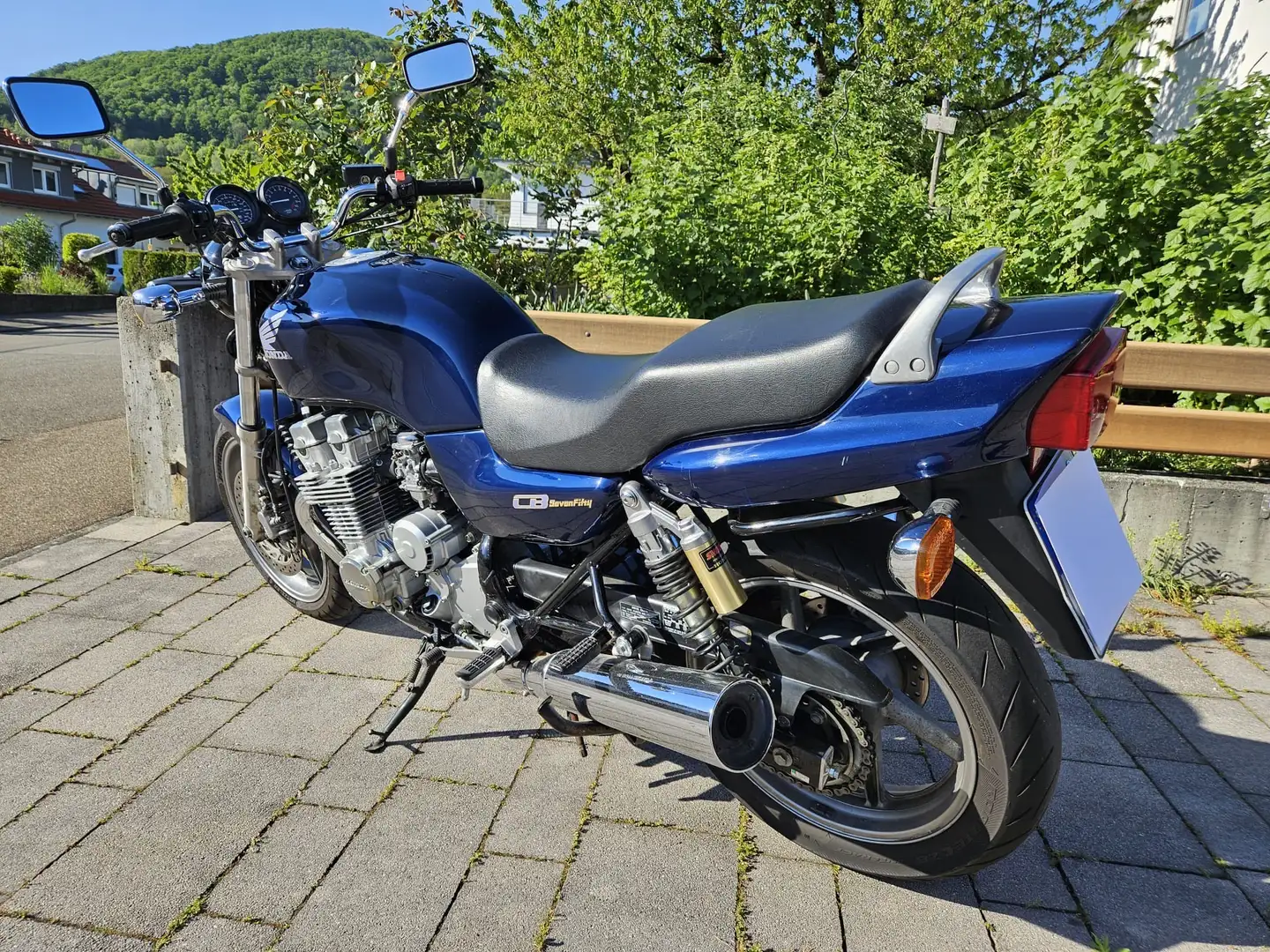 Honda CB 750 Sevenfifty - 2