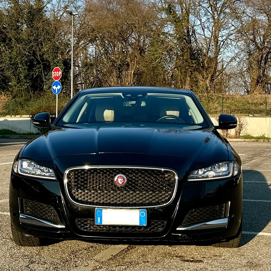 Jaguar XF 2.0d Prestige Business edition awd 180cv auto - 2