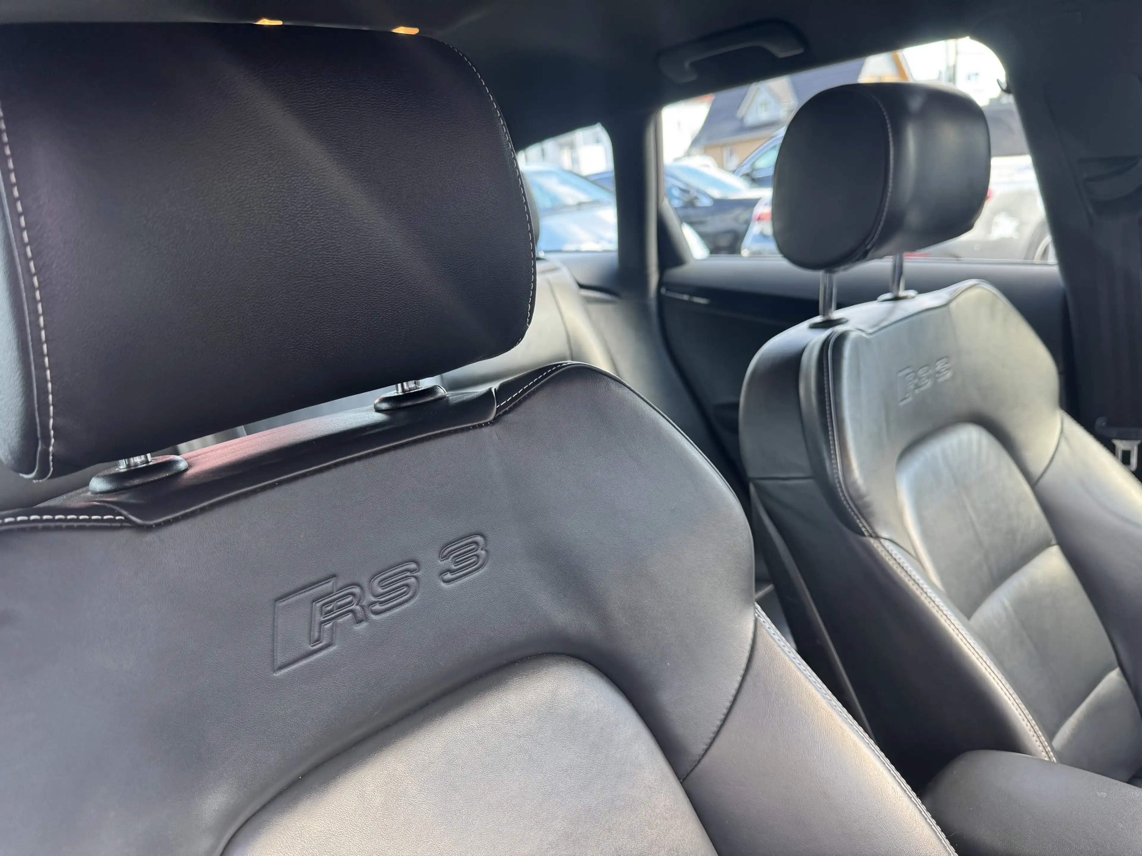 Audi RS3 — photo 8