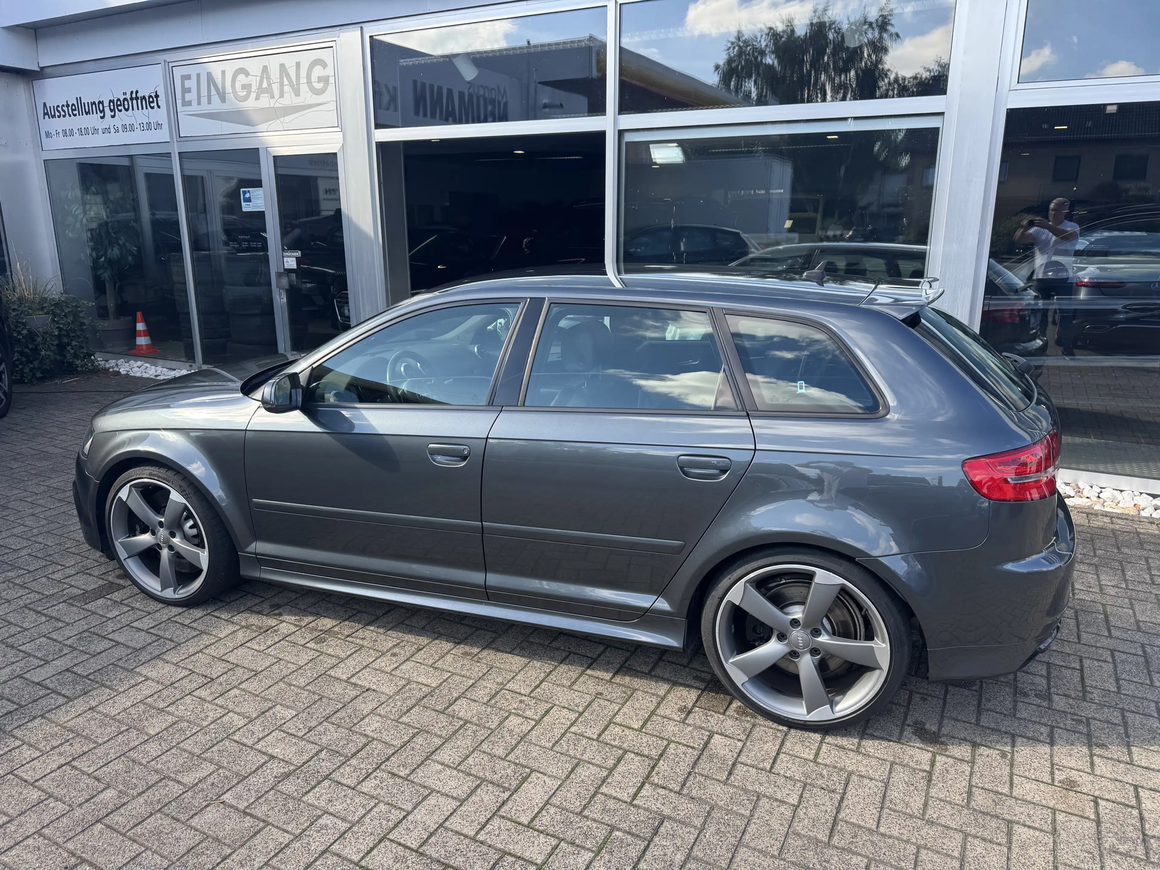 Audi RS3 — photo 14