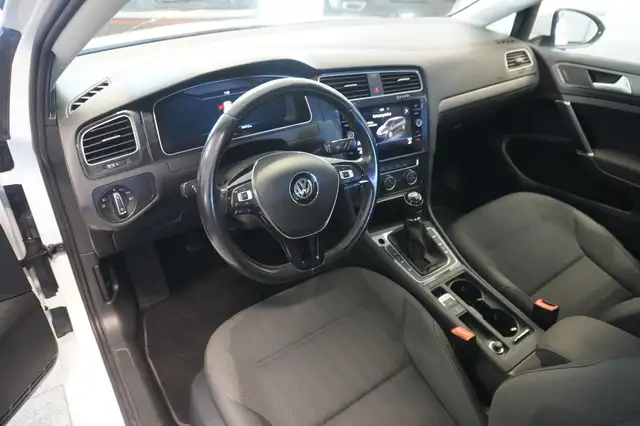 Volkswagen Golf view 7