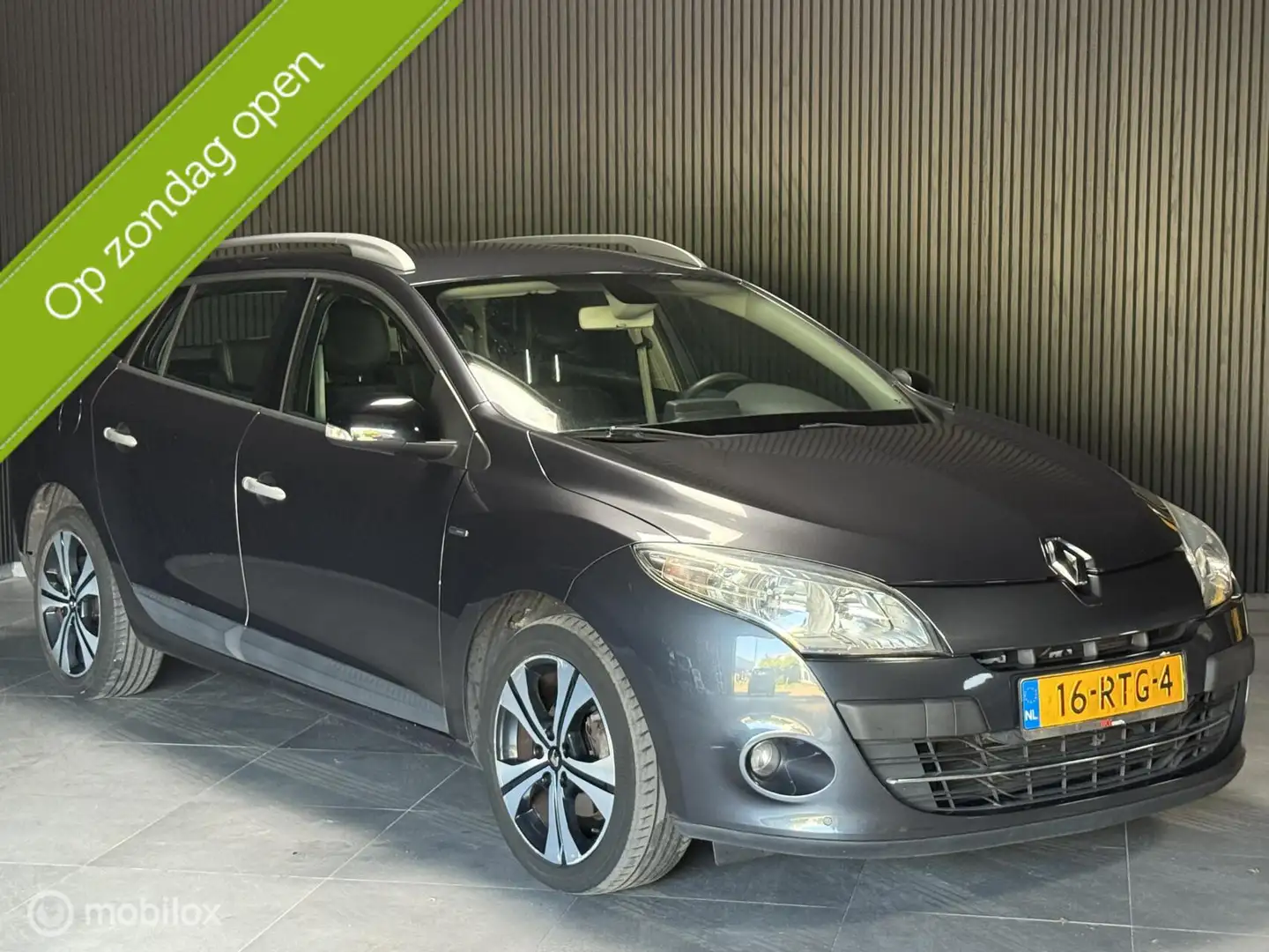 Toyota Avensis 2.0 VVTi Executive Business|CRUISE|NAP|DEALER Zwart - 2