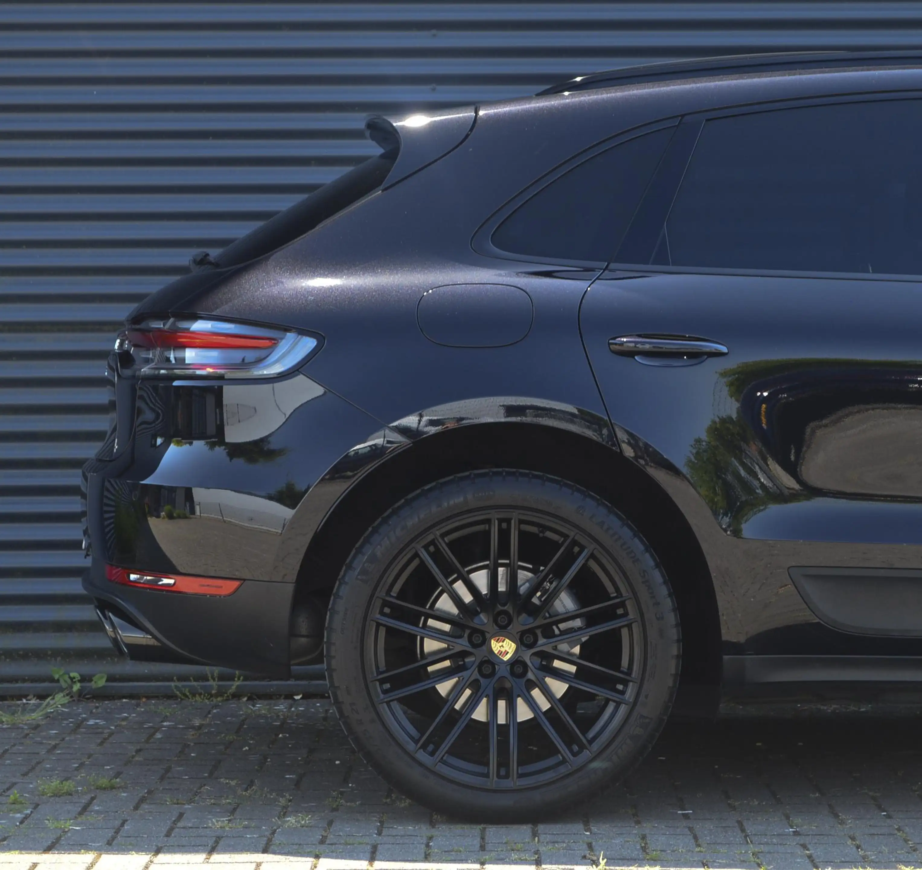 Porsche Macan 3.0 S — photo 10