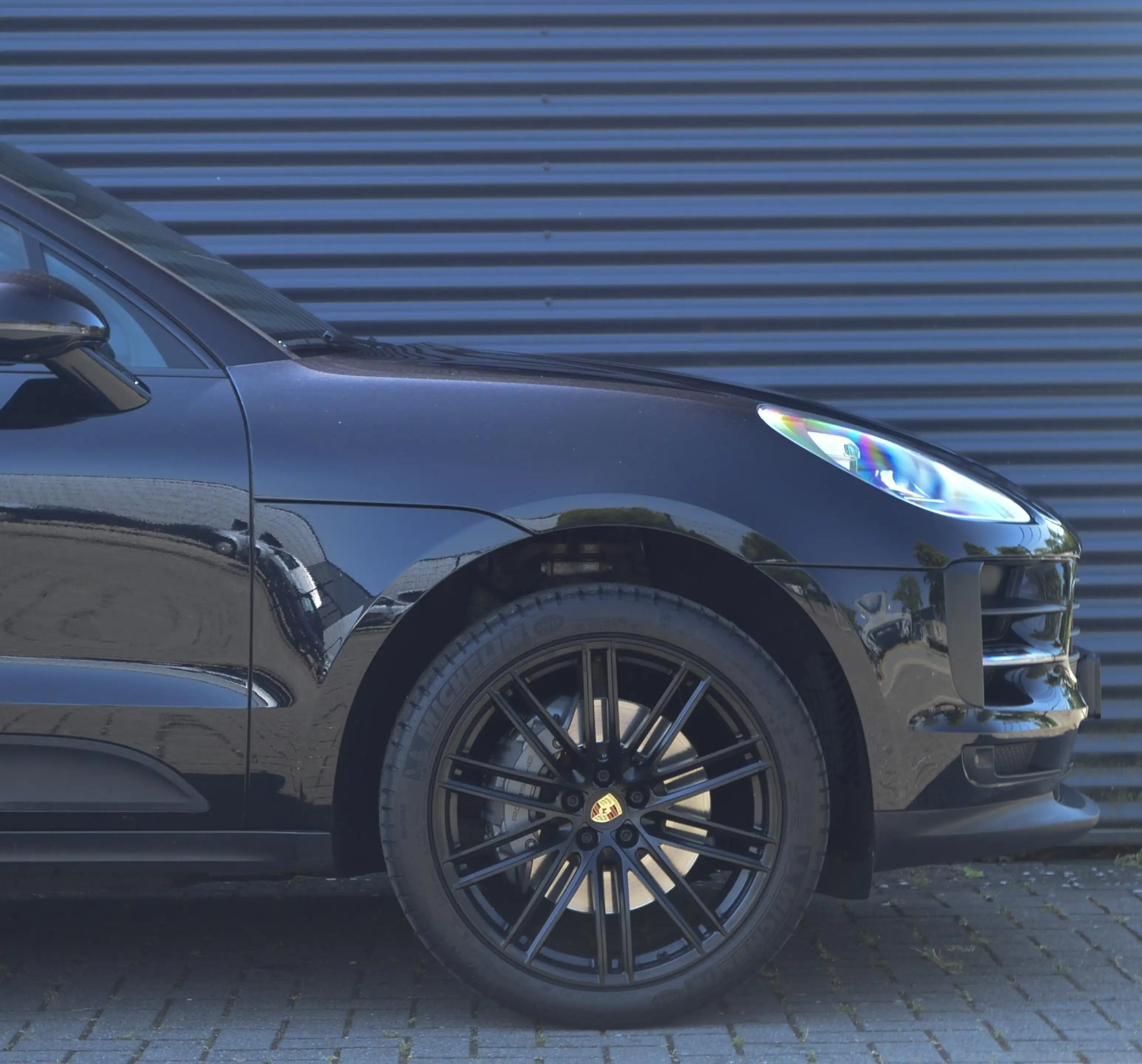Porsche Macan 3.0 S — photo 11