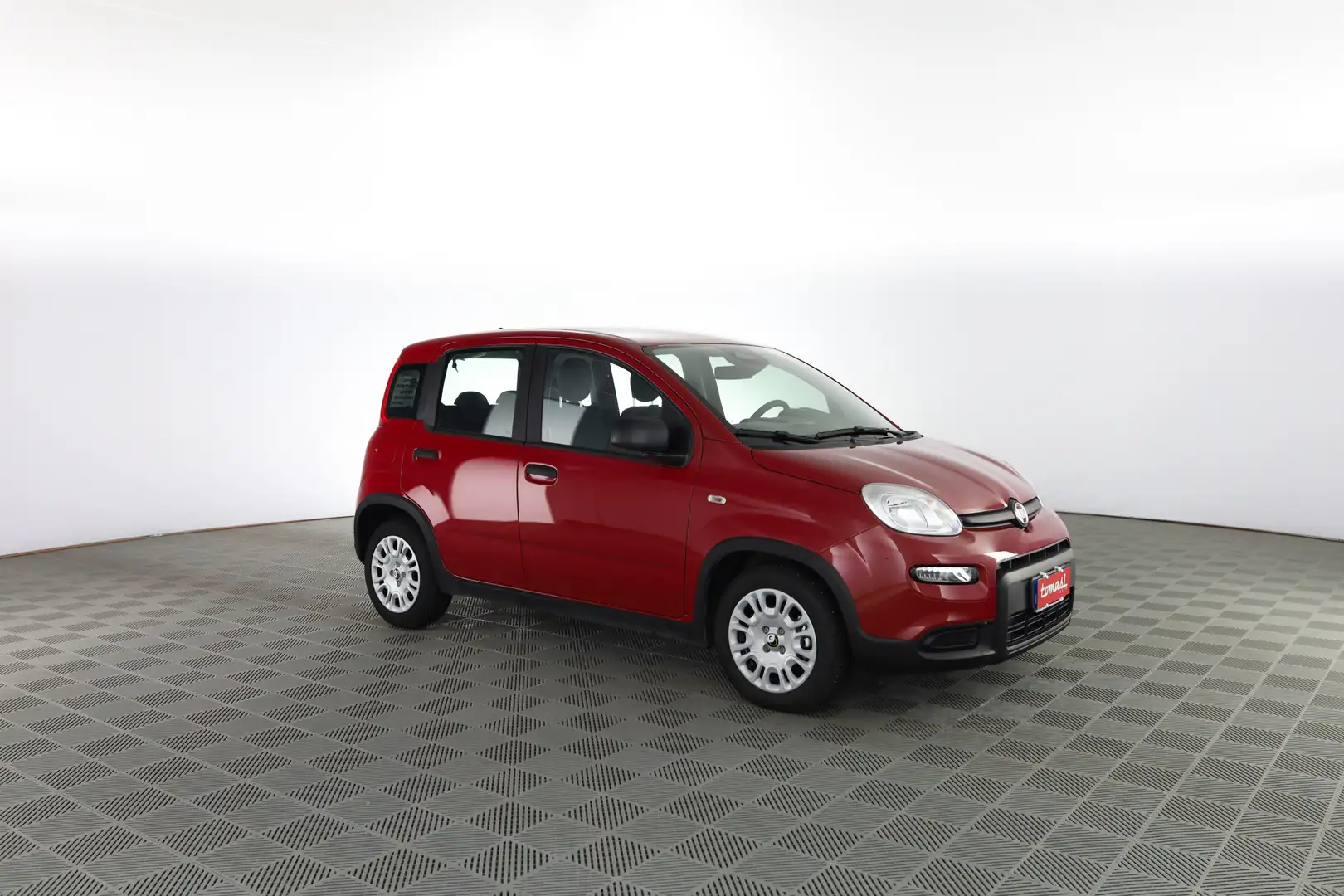 Fiat New Panda 1.0 FireFly S&S Hybrid Pandina Красный - 2