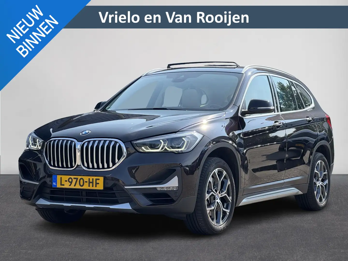 BMW X1 sDrive20i High Executive Edition | Pano | Navigati Brun - 1