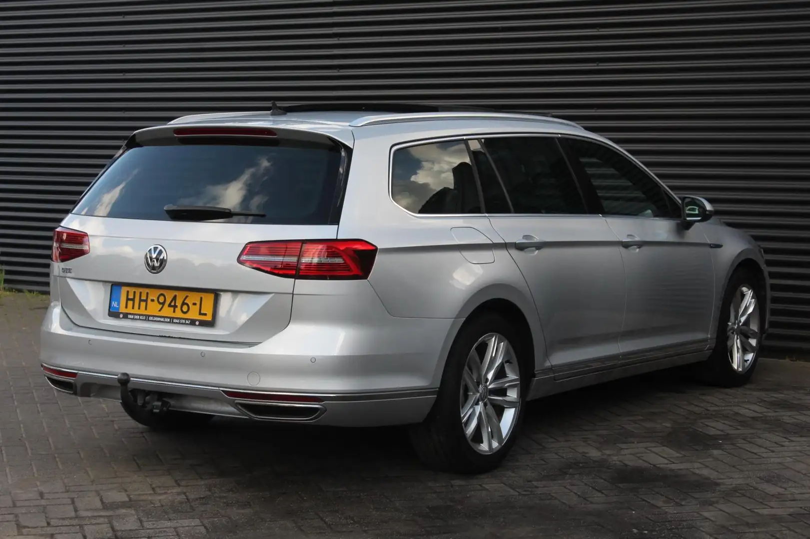 Volkswagen Passat Variant 1.4 TSI GTE Highline | Panoramadak | Trekhaak | Ca Grigio - 2