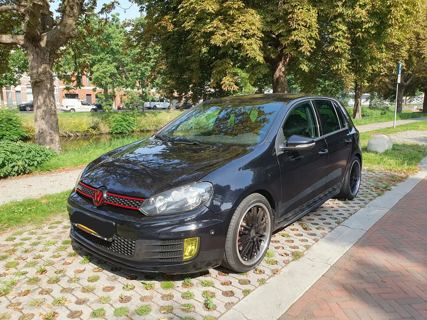Volkswagen Golf GTI 2.0 DSG - 1