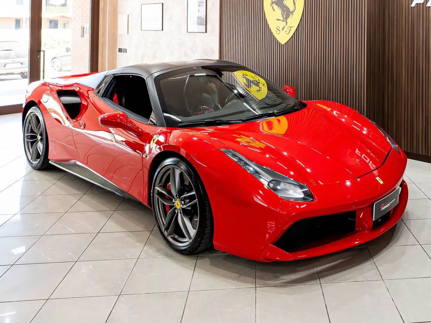 Ferrari 488 SPIDER 3.9 dct. "CARBON FIBER DETAILS, DAYTONA SEATS" Rot - 2