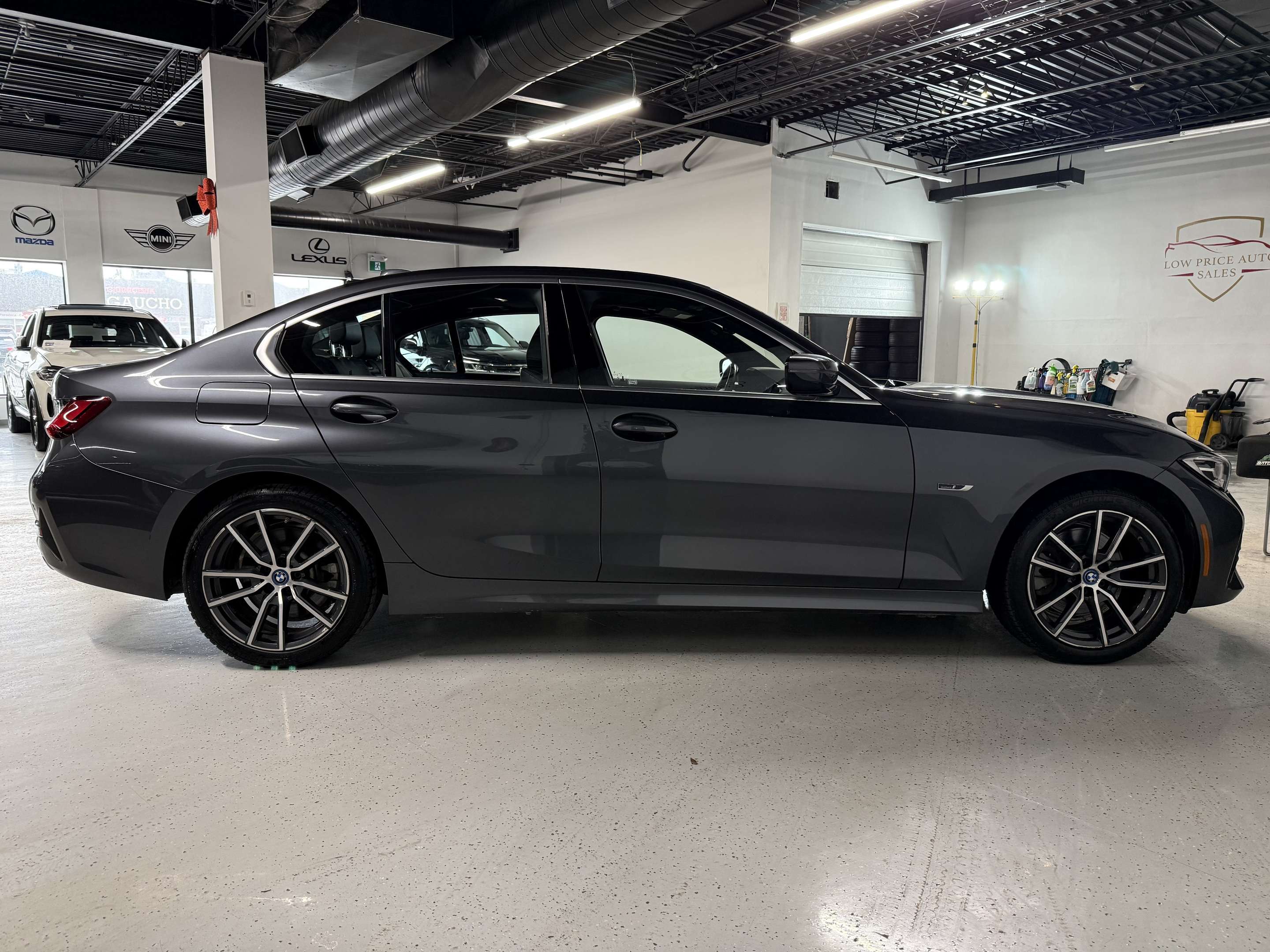 2022 BMW 3 Series 330e l Hybrid l Plug In l Bmw Hybrid Warranty thumb 6