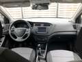 Hyundai i20 - thumbnail 2