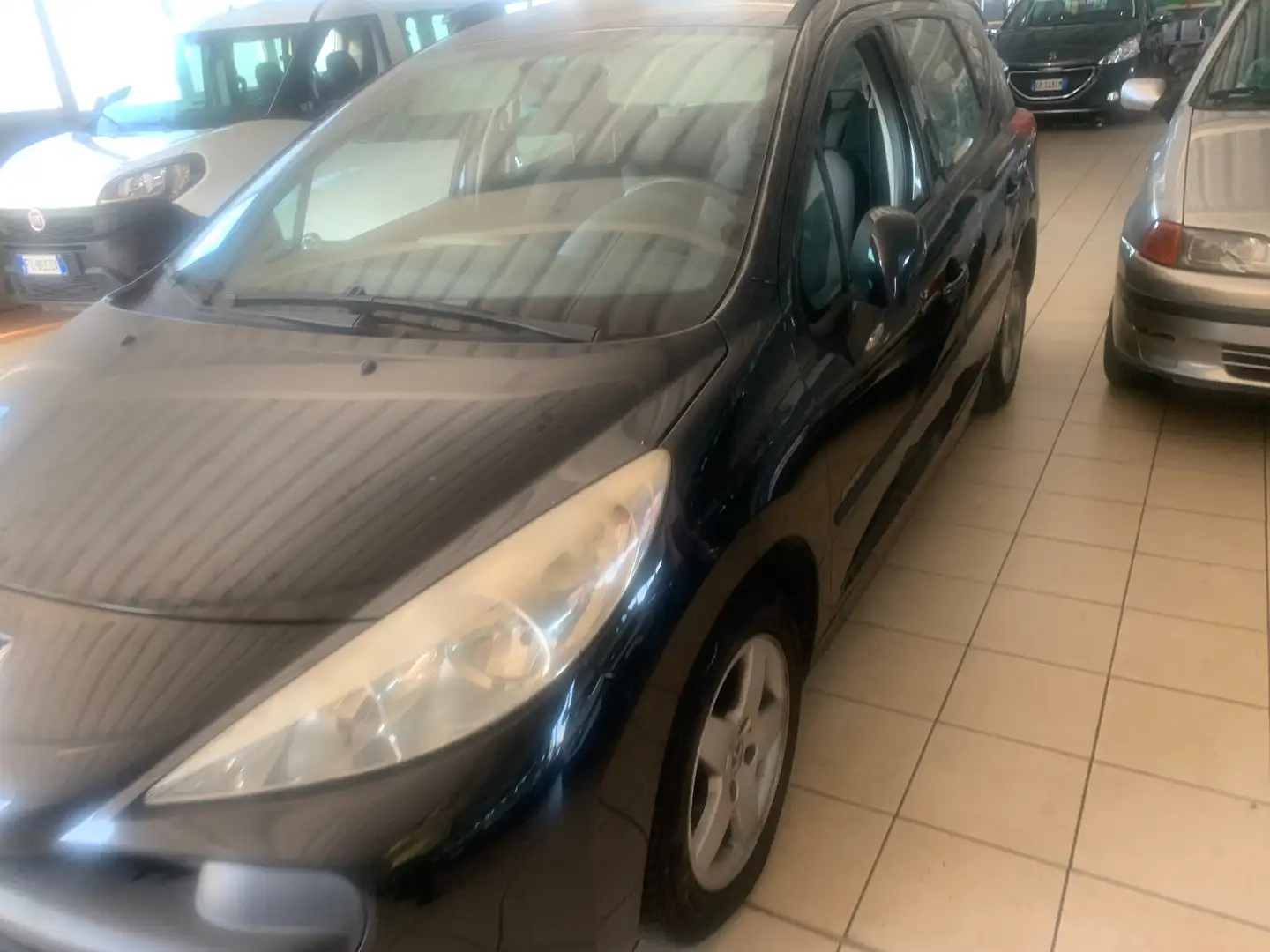 Peugeot 207 207 SW 1.4 8v X-Line eco-Gpl FL Negro - 1