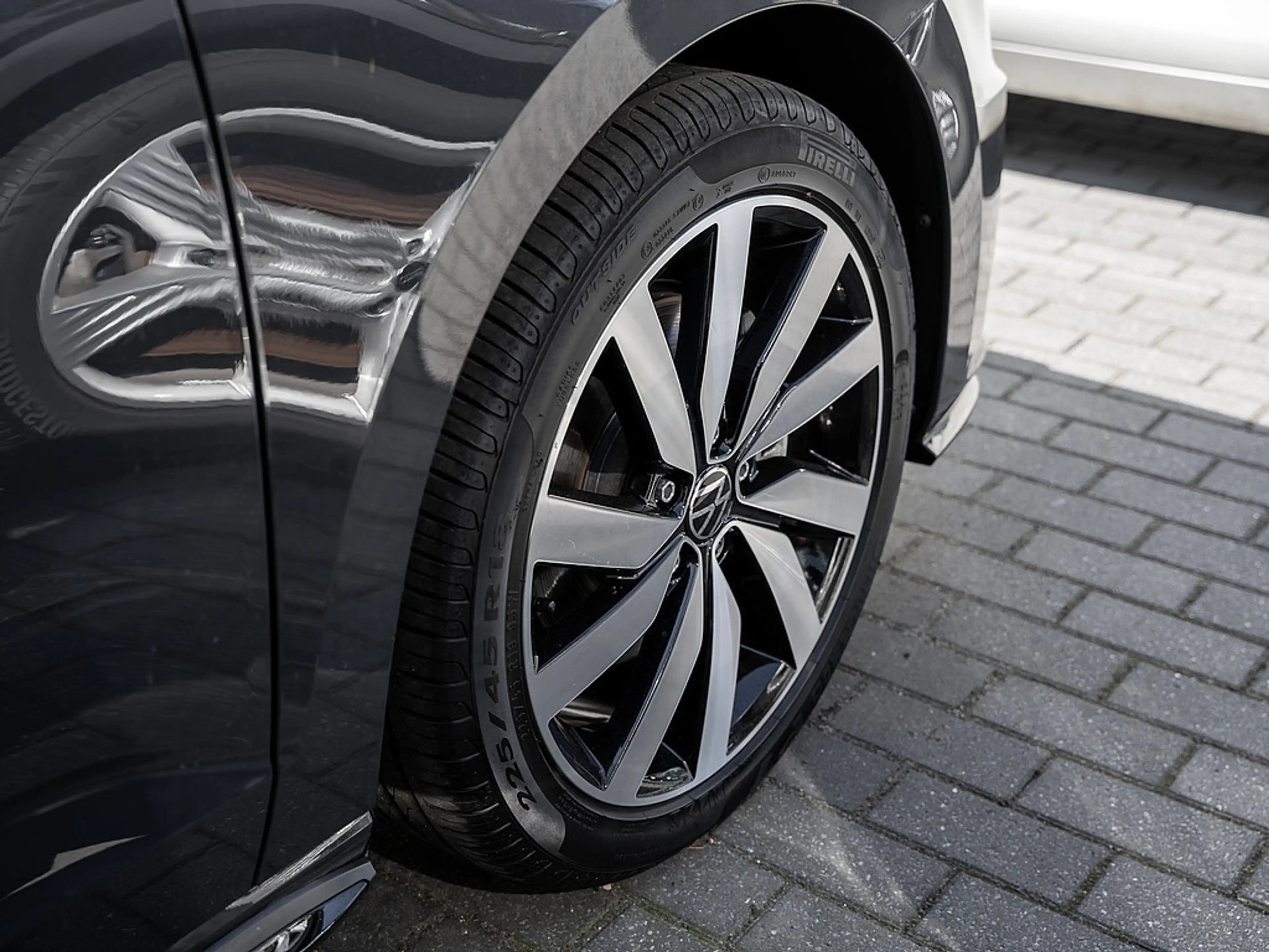 Volkswagen Touran 1.5 TSI Move DSG AHK KAM 7-SITZER LED — photo 5