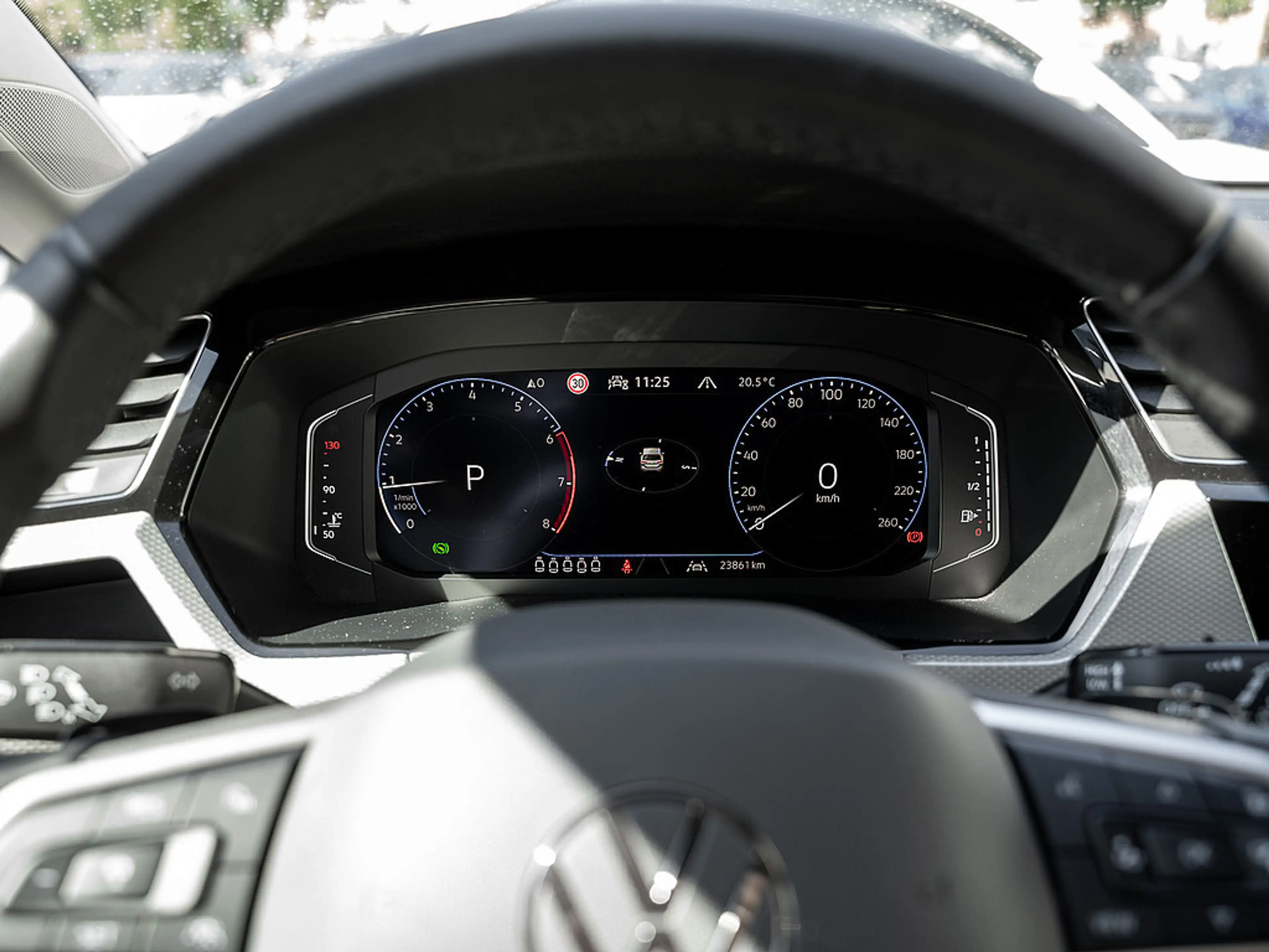 Volkswagen Touran 1.5 TSI Move DSG AHK KAM 7-SITZER LED — photo 11