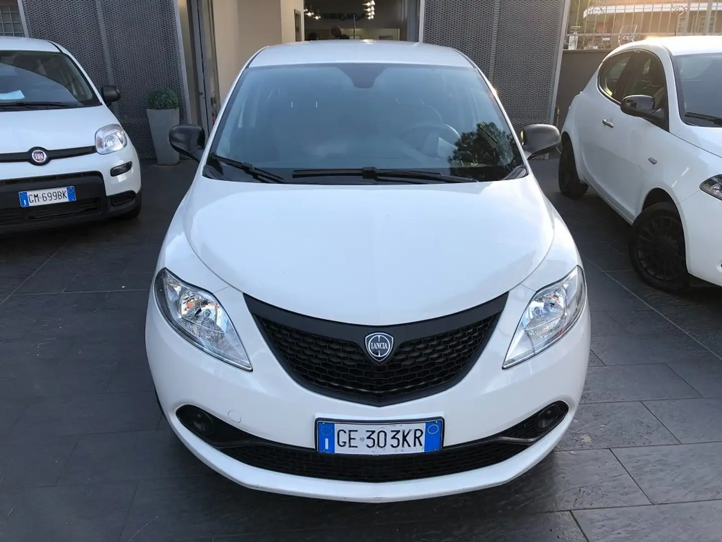 Lancia Ypsilon 1.0 hybrid Silver 70 CV PREZZO REALE Bianco - 1