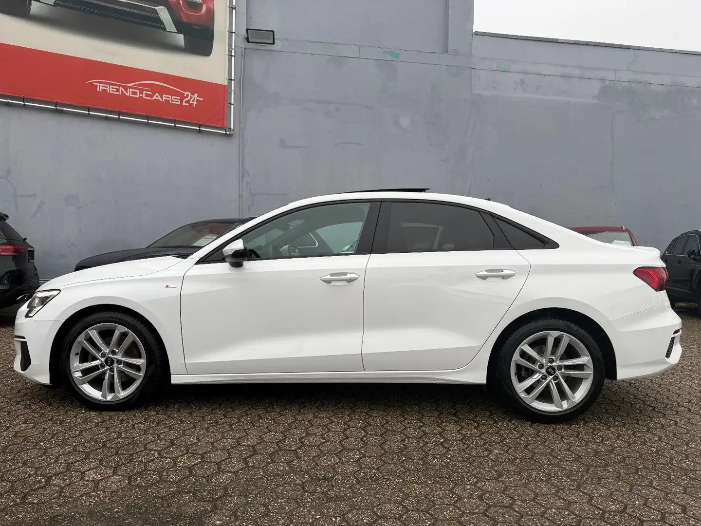 Audi A3 Limousine 35 TFSI S-line* Matrix LED* ACC* Blanc - 2