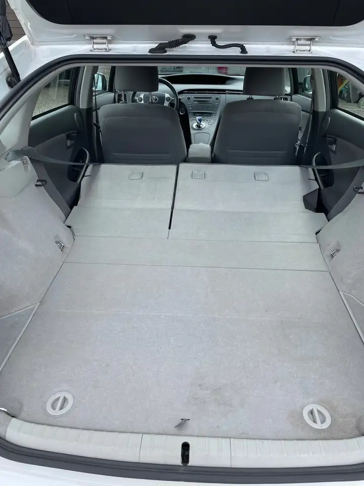 Toyota Prius снимка Toyota Prius